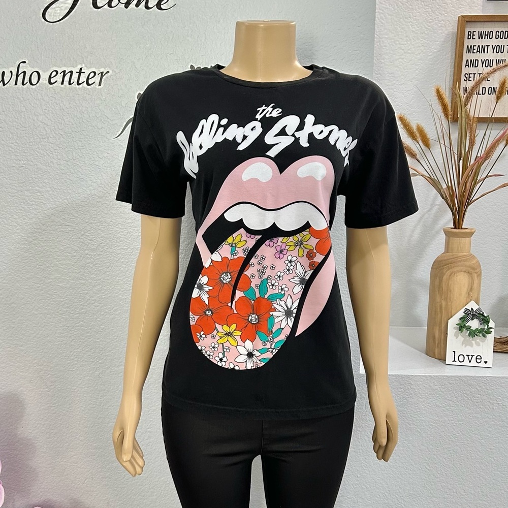 Shein The Rolling Stones Black T-Shirt Women’s Size L Large Short Sleeve Floral